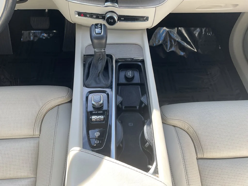 Used 2021 Gray Volvo T5 Inscription image 32