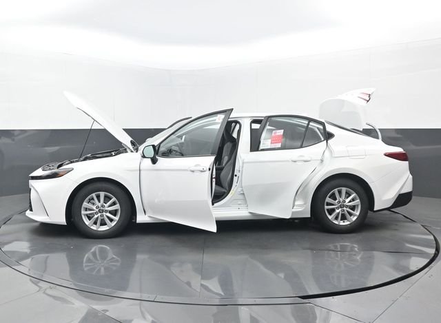 New 2026 Ice Cap Toyota LE image 31