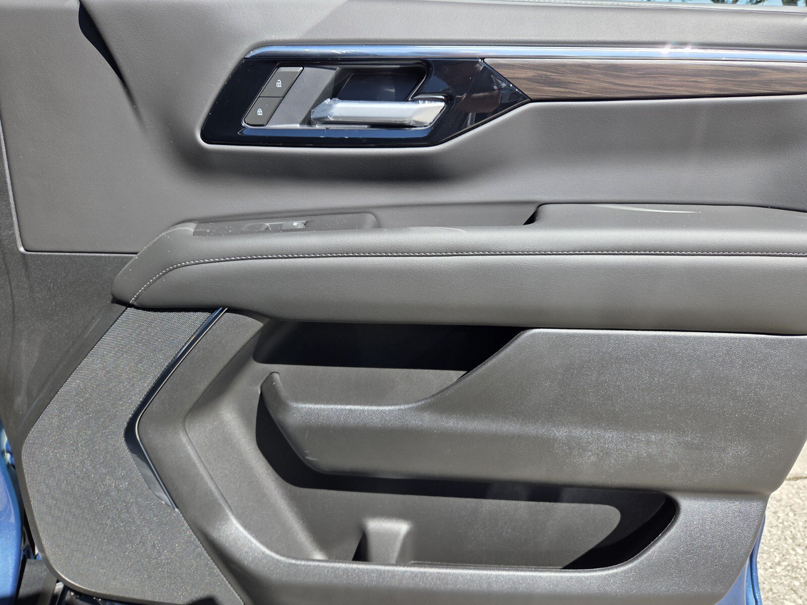 New 2026 Lakeshore Blue Metallic Chevrolet LS image 13