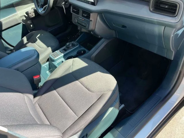 Certified Used 2025 Oxford White Ford XL image 23