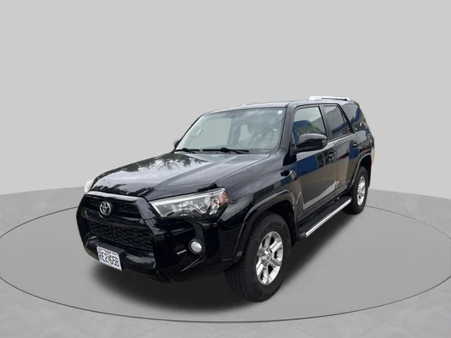 Used 2014 Black Toyota SR5 image 7