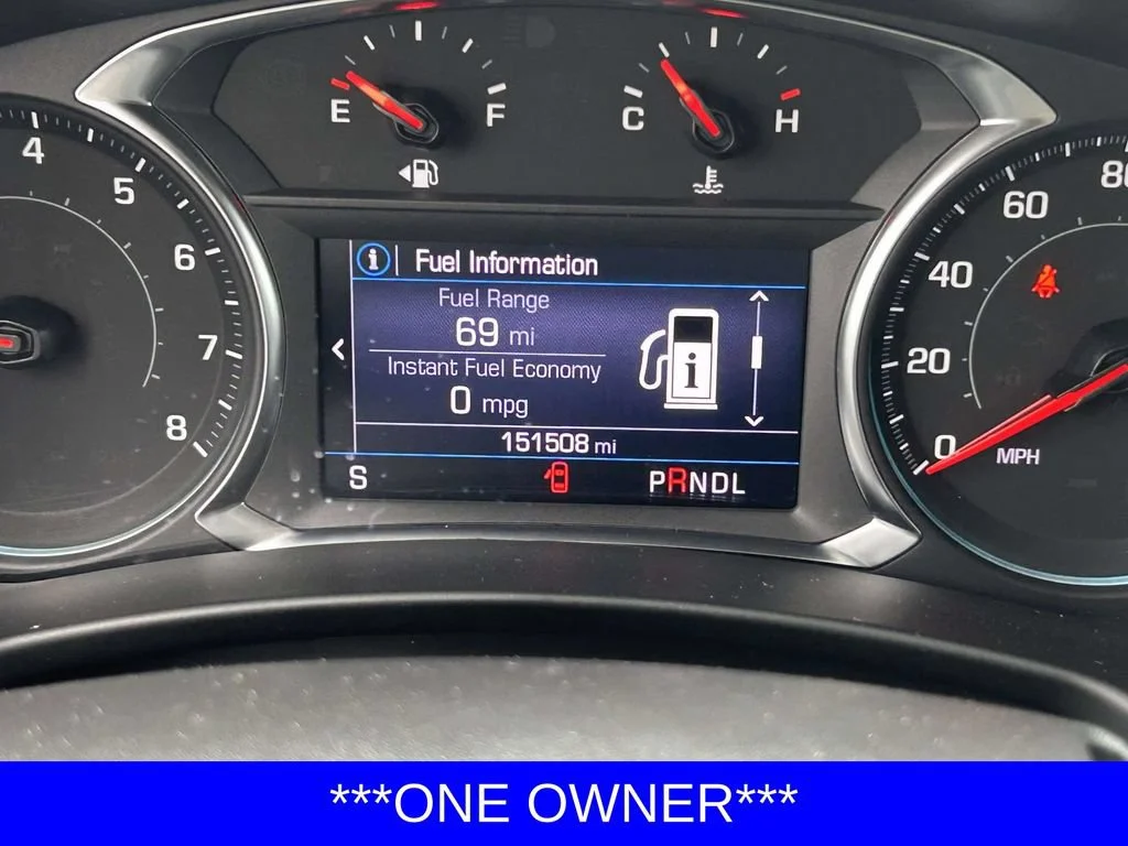 Used 2022 Iridescent Pearl Tricoat Chevrolet LT image 28