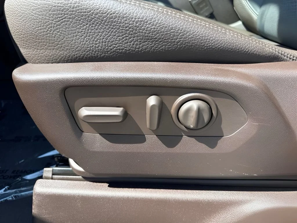 Used 2020 WHITE FROST TRICOAT GMC Denali image 10