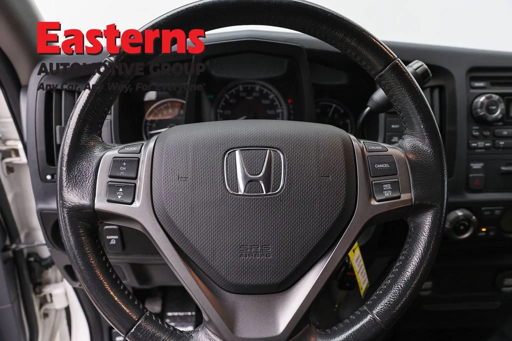 Used 2014 White Honda Sport image 10