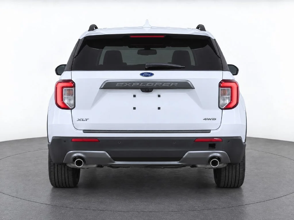 Used 2024 White Ford XLT image 6