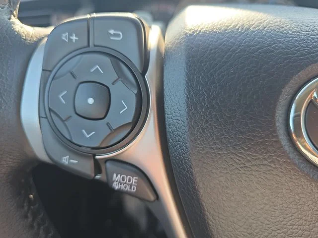 Used 2013 Gray Toyota SE image 17