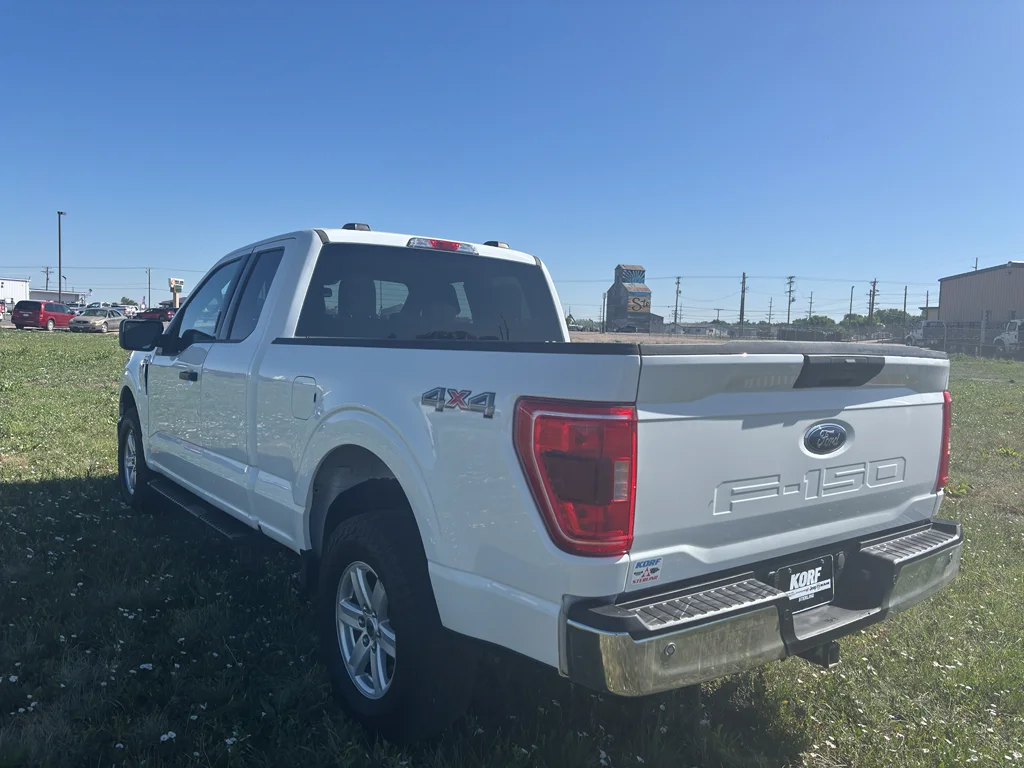 Used 2023 Oxford White Ford XLT image 7