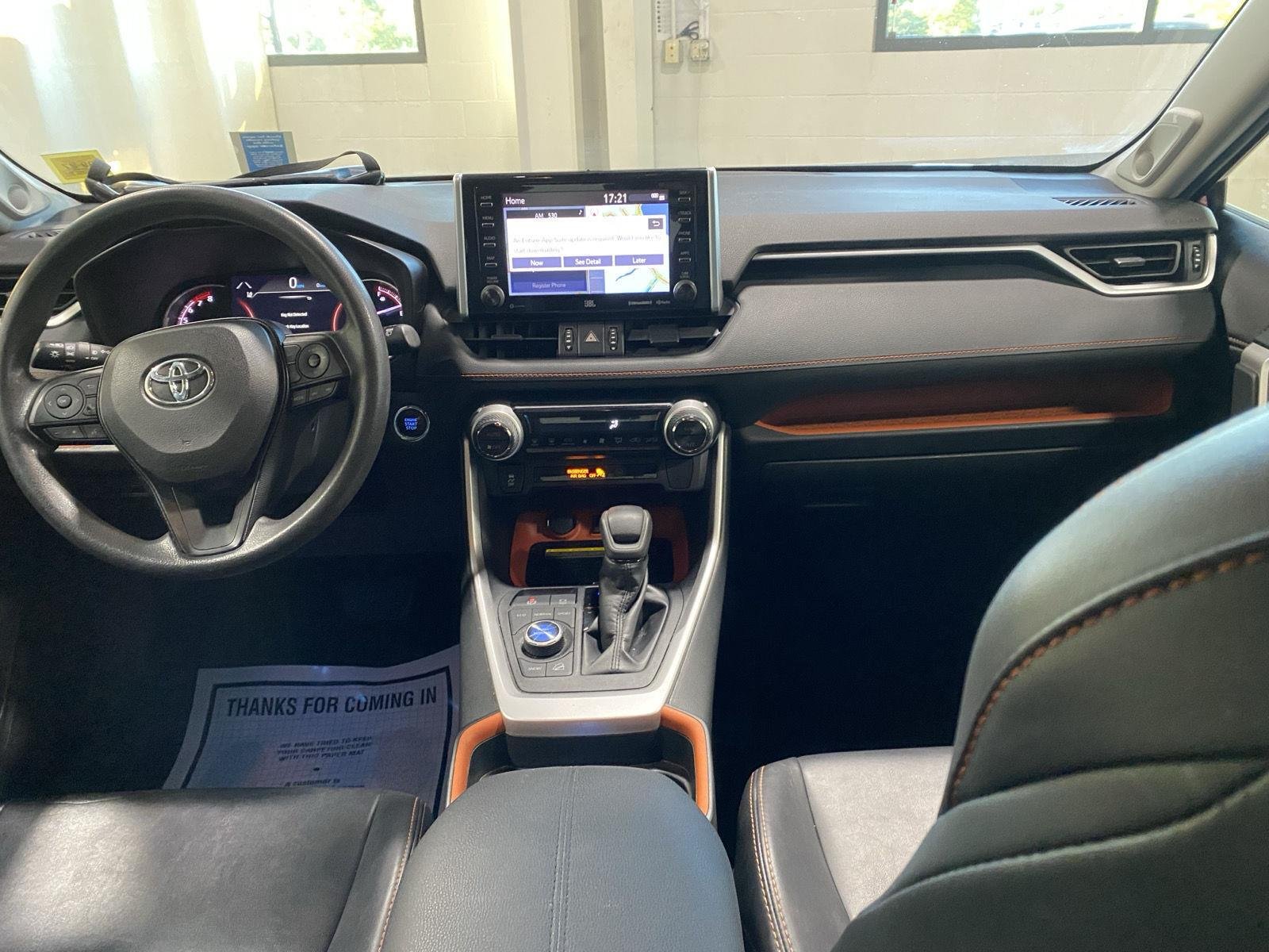 Used 2019 Ruby Flare Pearl Toyota Adventure image 13