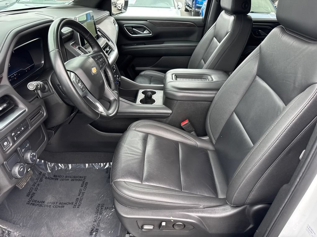 Used 2024 Summit White Chevrolet LT image 26