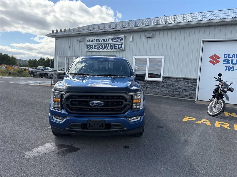Used 2022 Blue Ford XLT image 1
