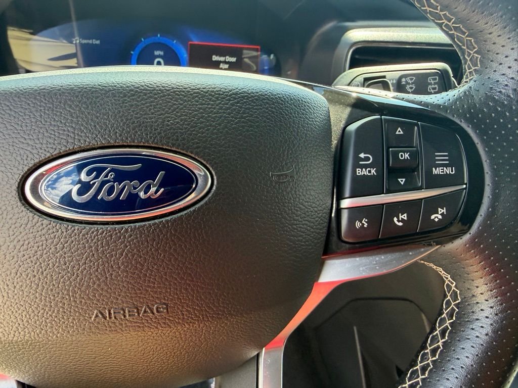 2022 Ford Explorer ST - Photo 19