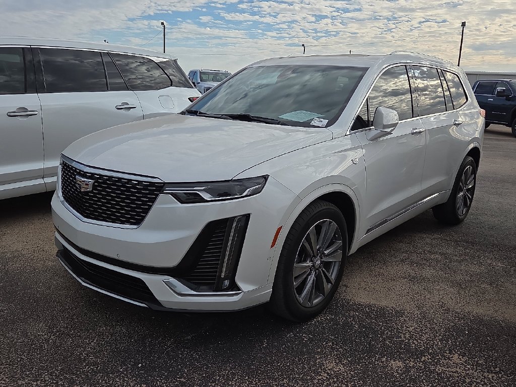 2022 Cadillac XT6