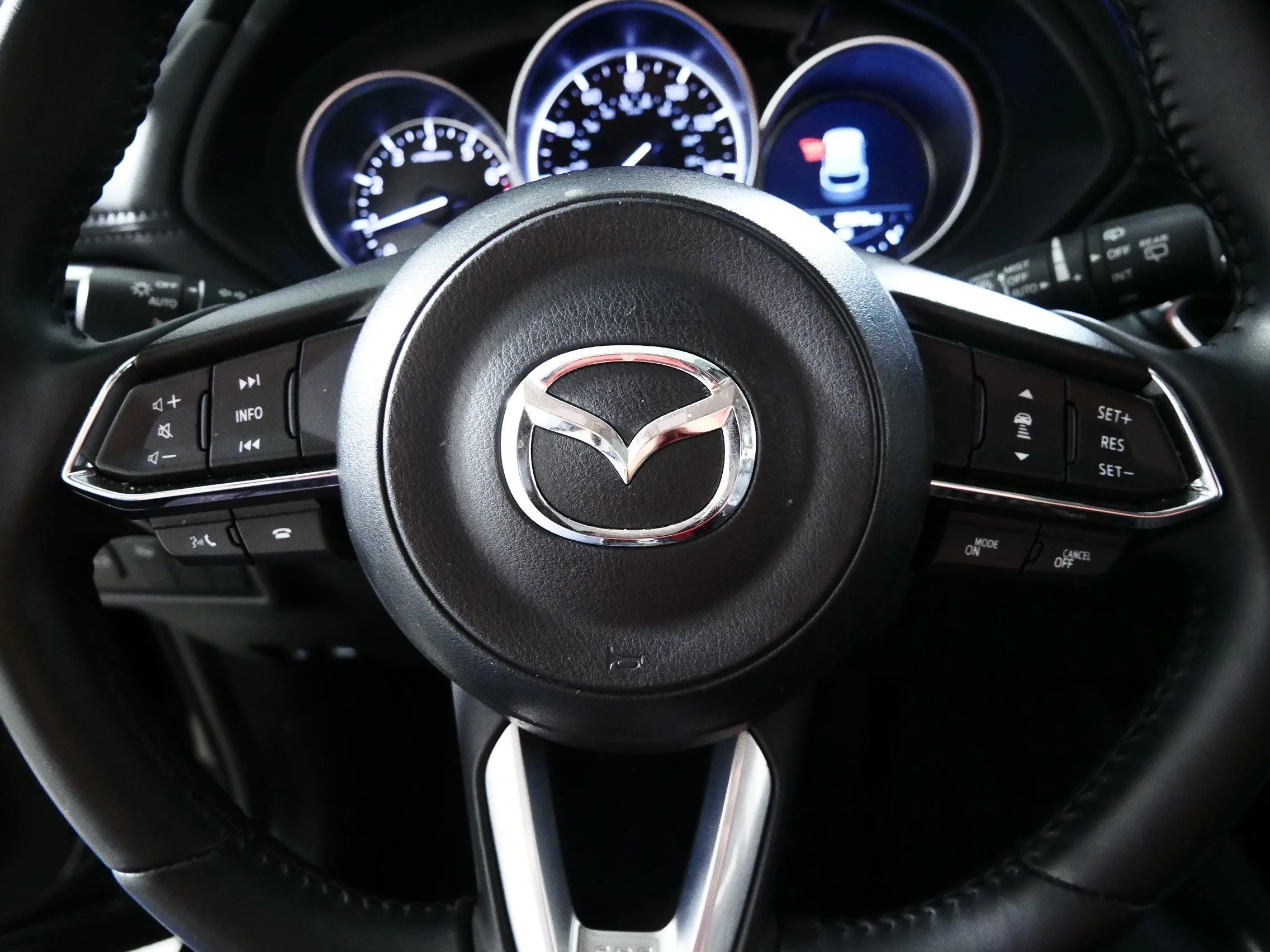 Used 2025 Jet Black Mica Mazda 2.5 S Preferred Package image 25
