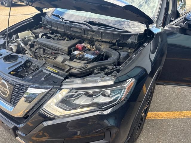 Certified Used 2017 Magnetic Black Nissan SL image 17