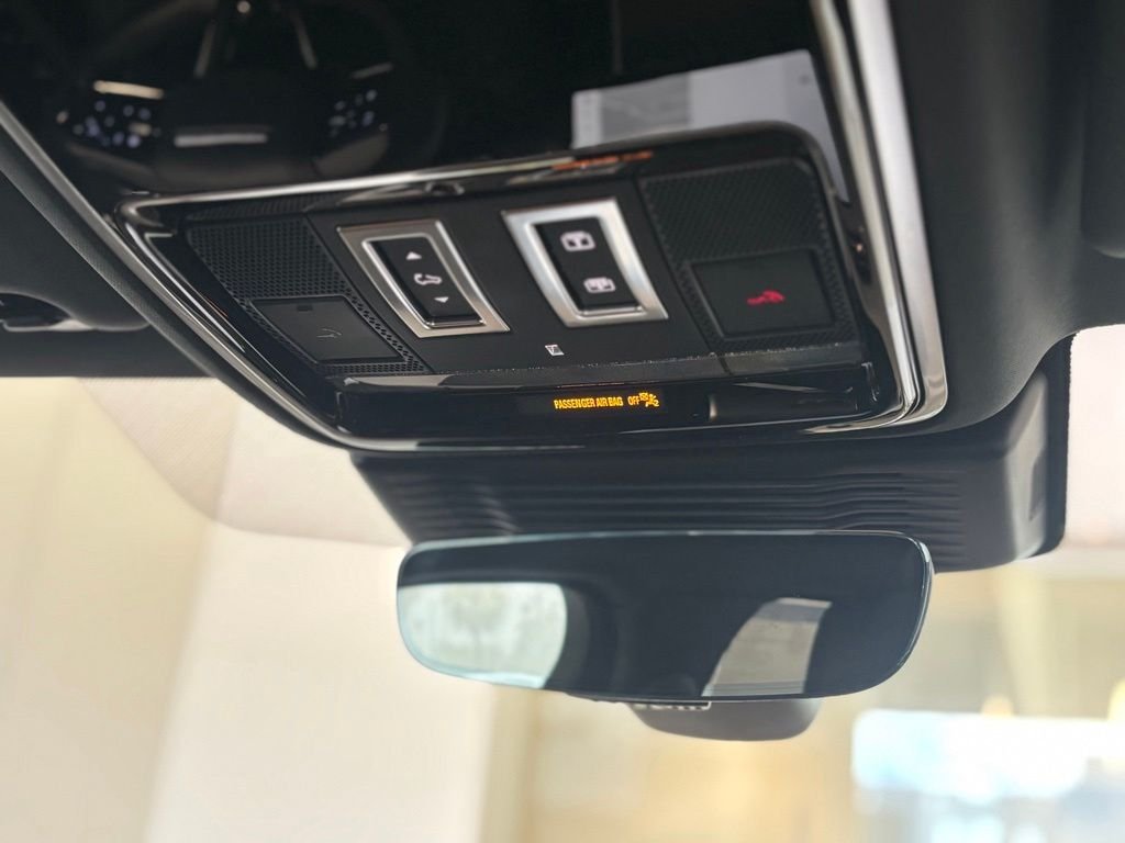 New 2026 Varesine Blue Land Rover S image 11