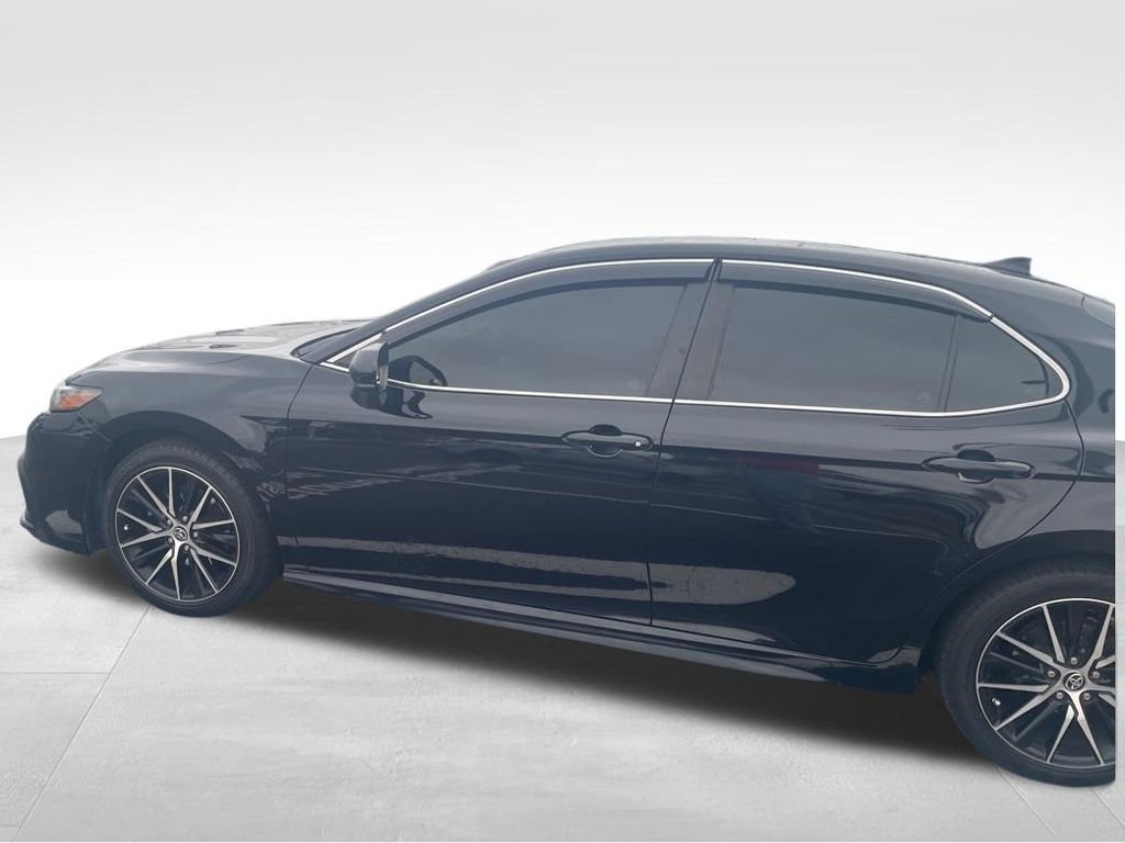 Used 2021 Black Toyota SE image 17