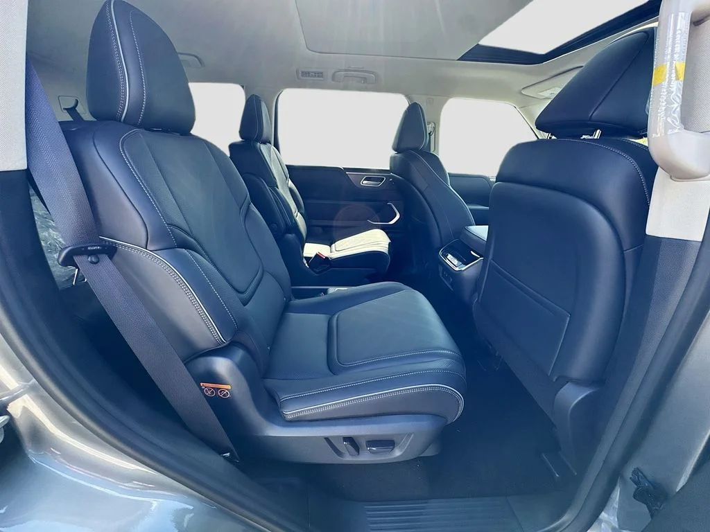 New 2027 DYNAMIC METAL INFINITI Luxe 4WD image 30
