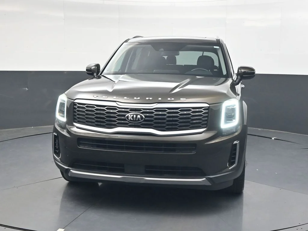 Used 2021 Green Kia S image 12