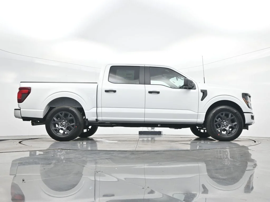 New 2026 Oxford White Ford STX® image 36