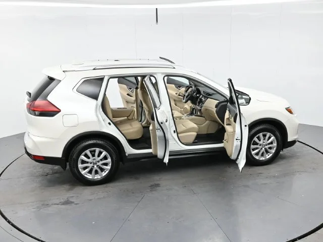Used 2018 Pearl White Nissan SV image 46