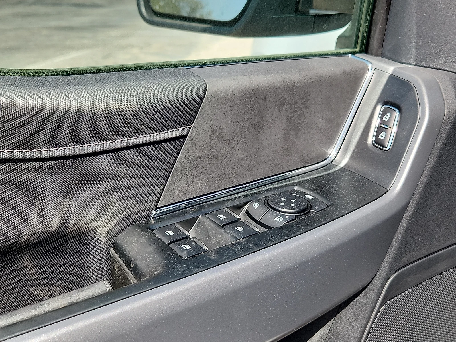 New 2026 Oxford White Ford XLT image 14