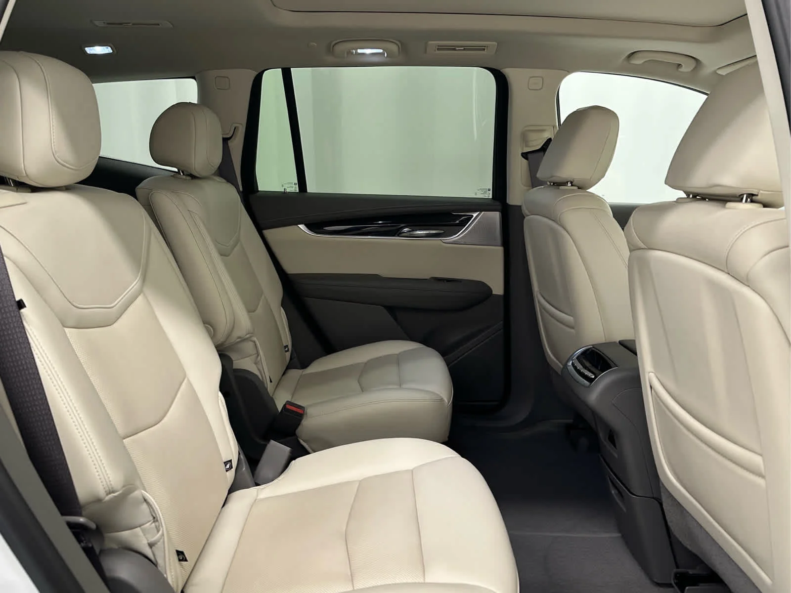 Used 2023 Crystal White Tricoat Cadillac AWD Premium Luxury image 22