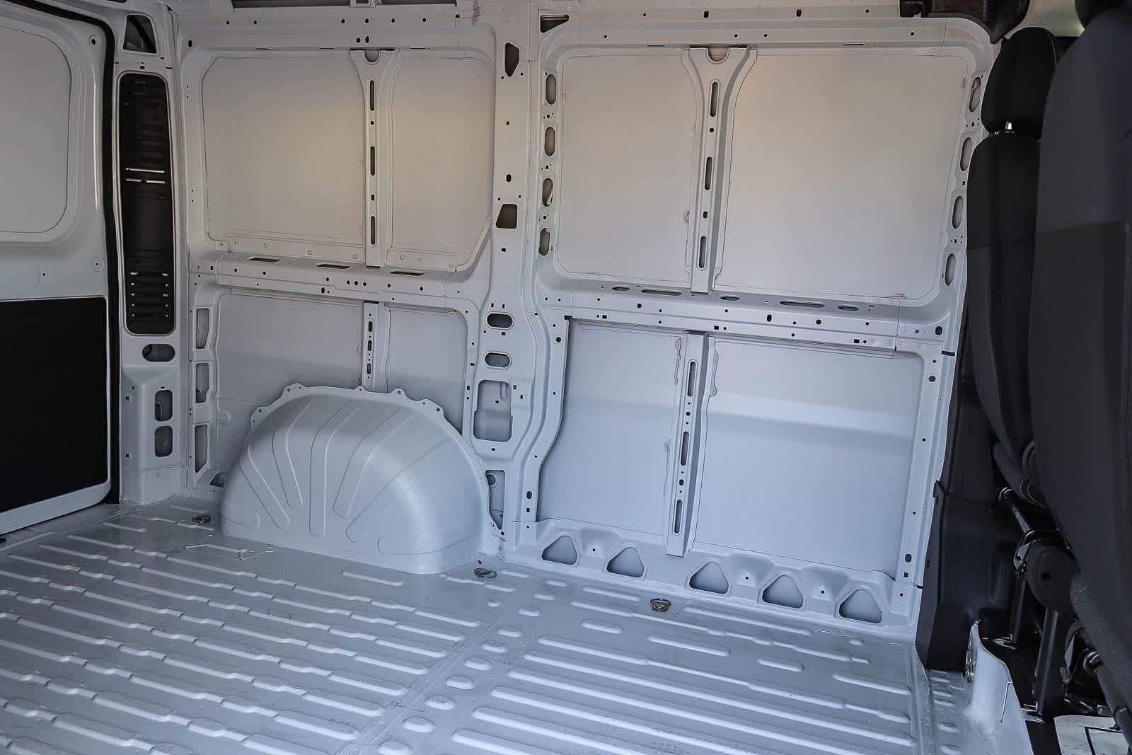 New 2026 Bright White Clear-Coat Exterior Paint RAM Tradesman image 24