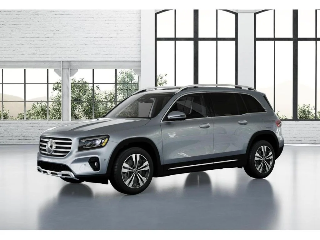 Used 2026 Silver Mercedes-Benz GLB 250 image 38