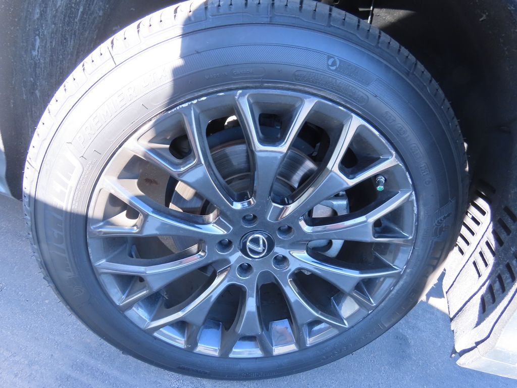 Used 2016 Silver Lexus 350 image 18