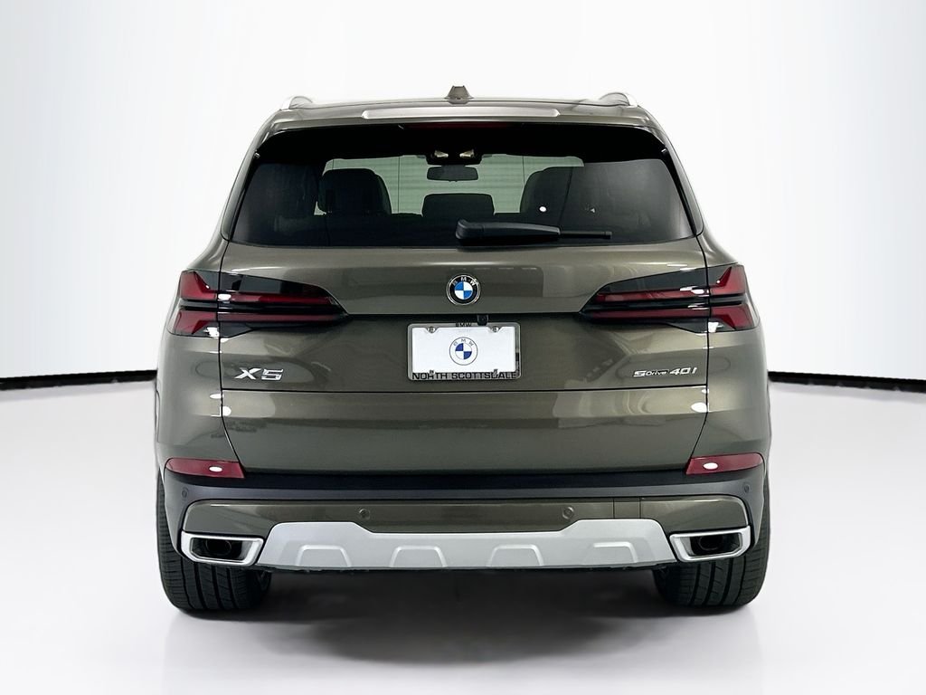 New 2026 Green Metallic BMW sDrive40i image 6