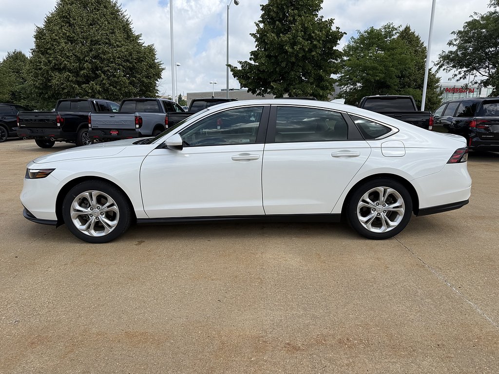 Certified Used 2023 Platinum White Pearl Honda LX image 3