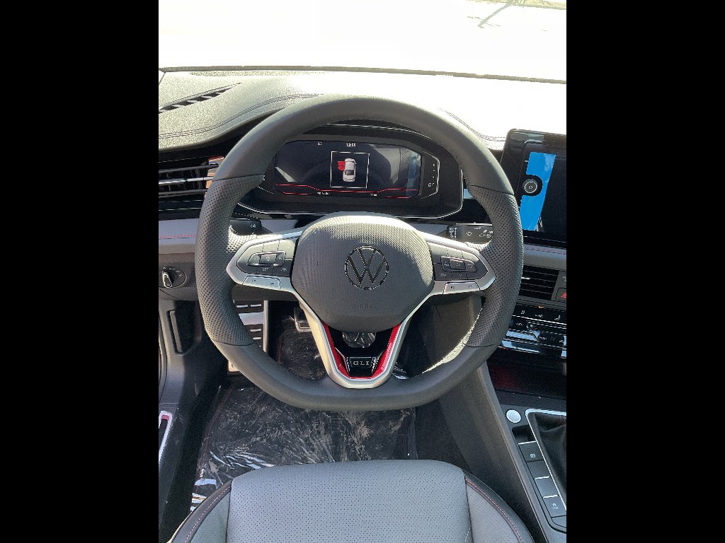 New 2026 Kings Red Metallic w/ Deep Black Roof Volkswagen Autobahn image 8