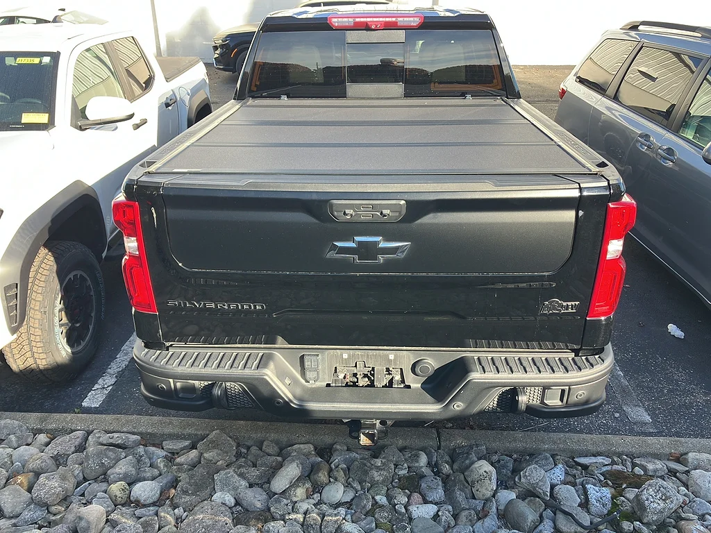 2024 Chevrolet Silverado 1500 ZR2, photo 6 of 12
