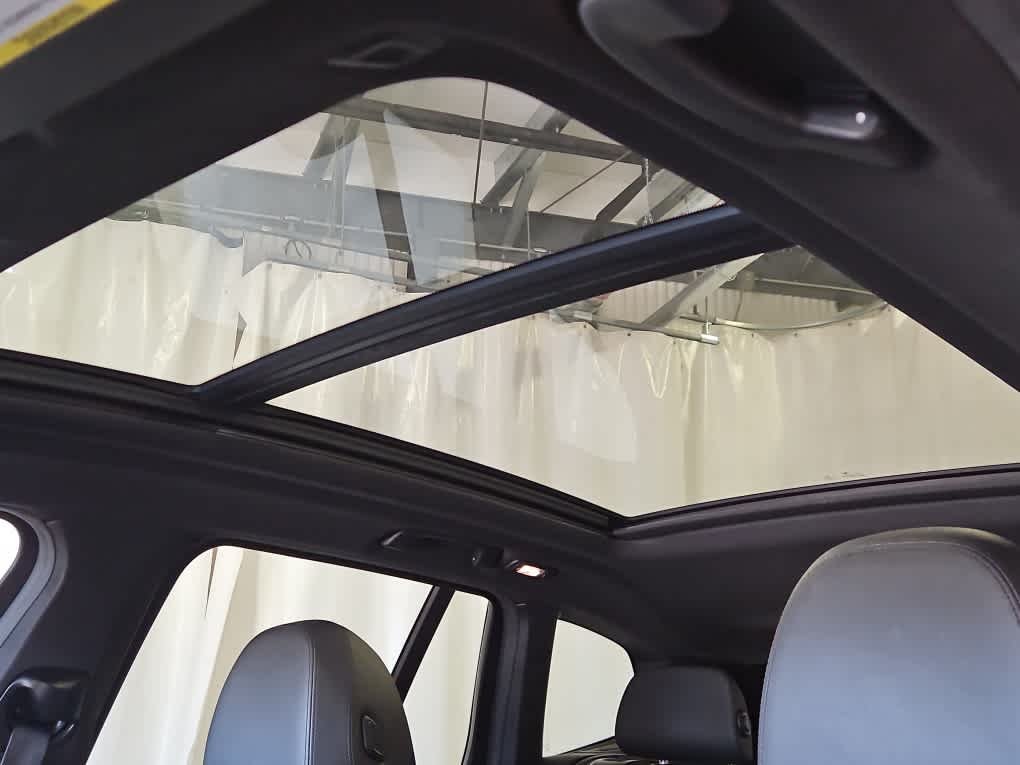 Used 2021 Jet Black BMW xDrive30i image 14