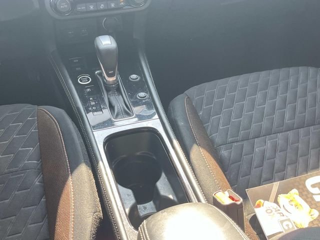 Used 2022 Gray Nissan SR image 16