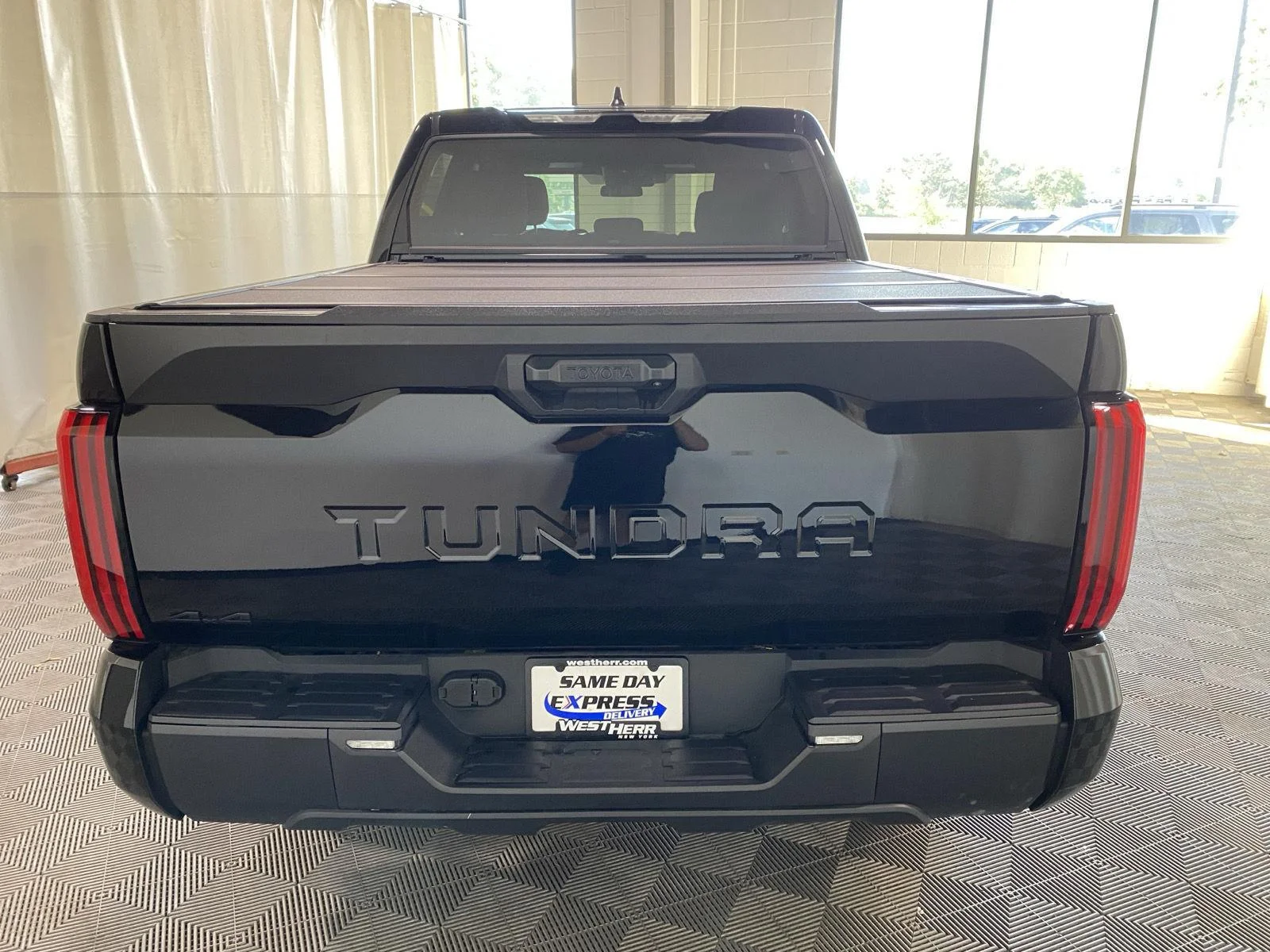 Used 2025 Midnight Black Metallic Toyota SR image 12