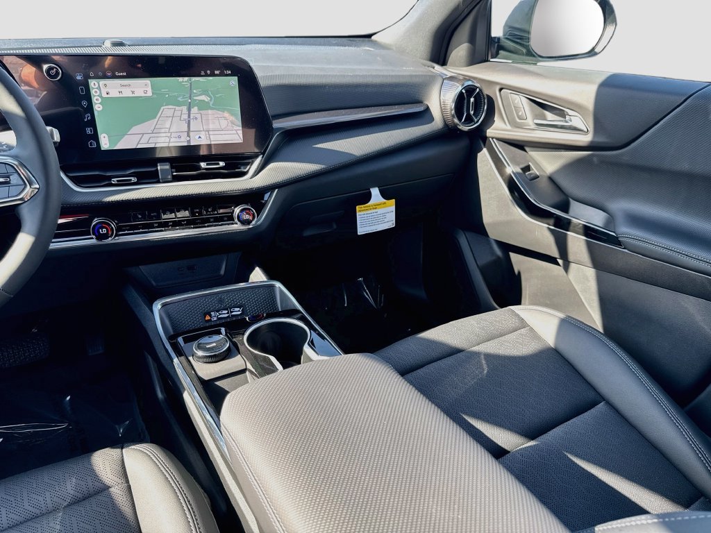 2027 Chevrolet Equinox LT - Photo 24