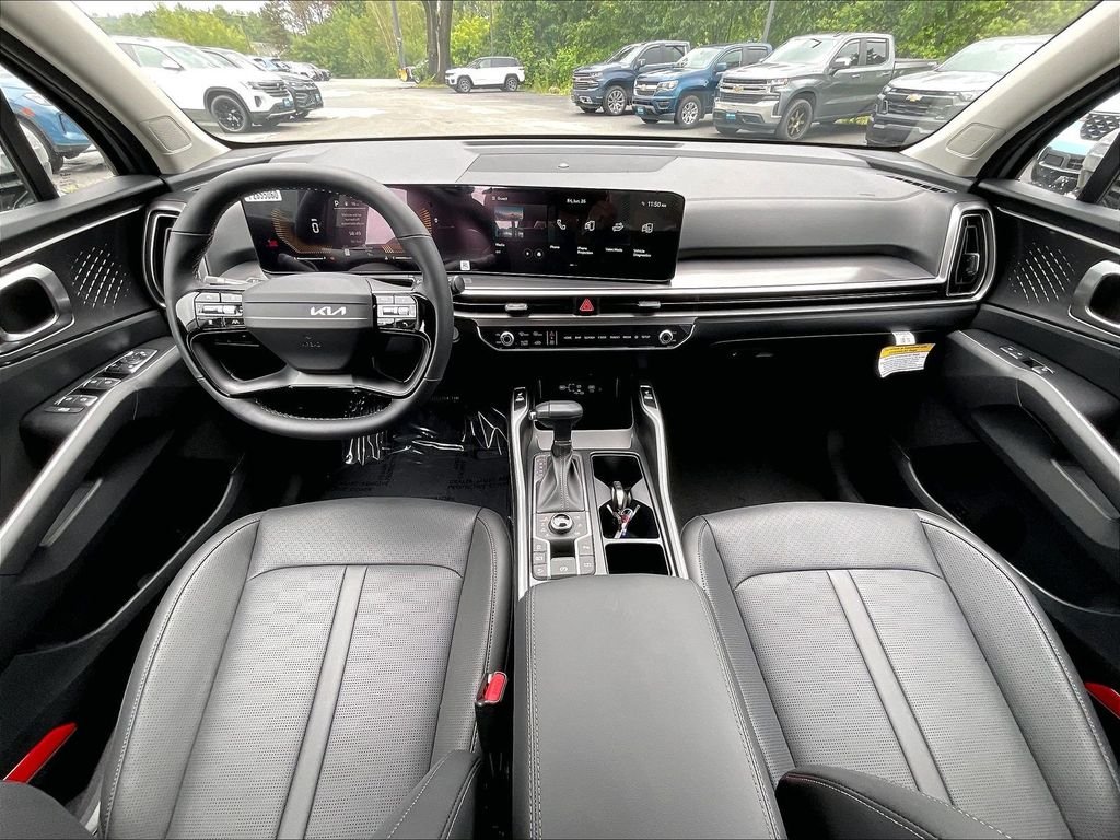 New 2026 Wolf Gray Kia S image 12
