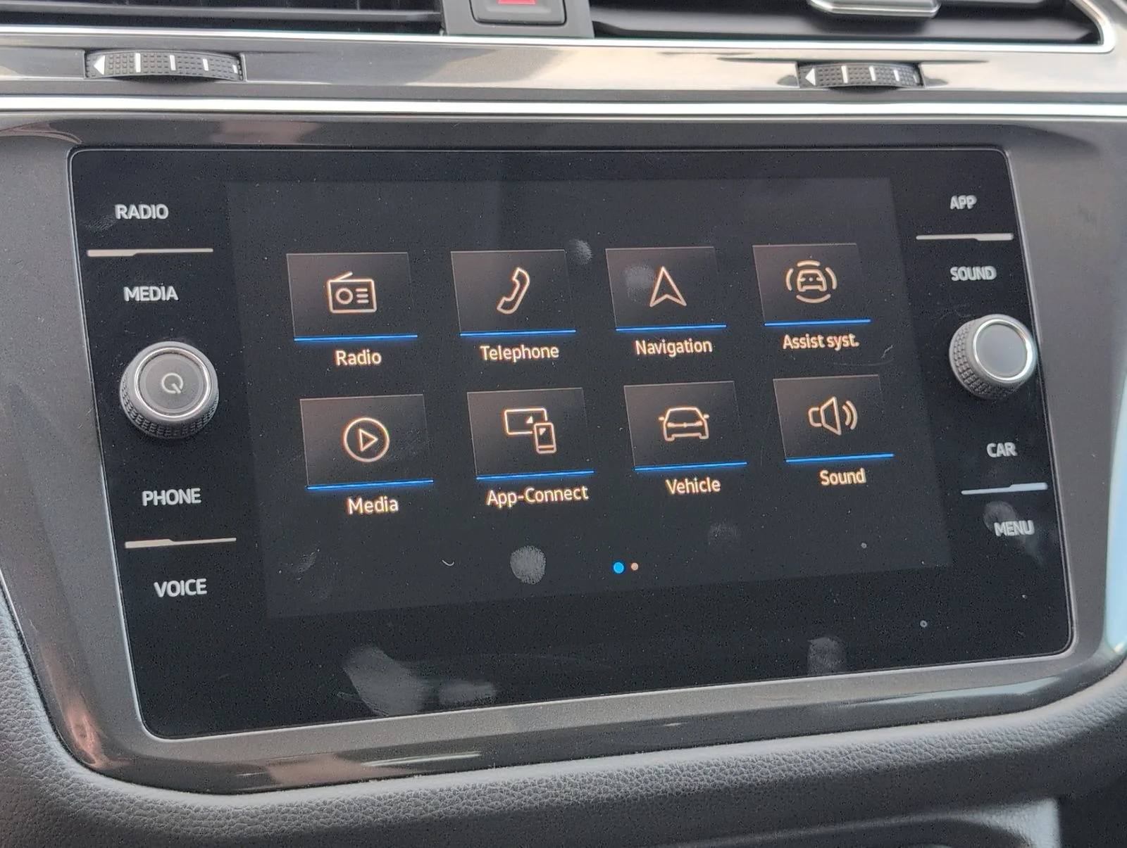 2024 Volkswagen Tiguan SE - Photo 18