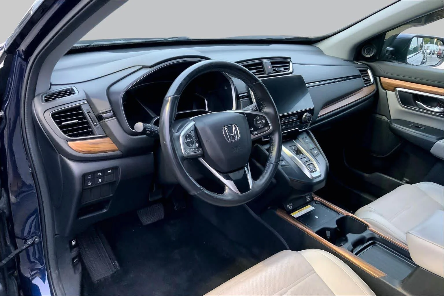 Used 2022 Obsidian Blue Pearl Honda Touring image 15