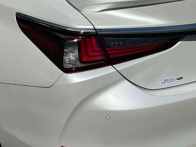 Certified Used 2024 White Pearl Lexus 350 image 10