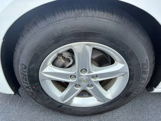 Used 2020 SUMMIT WHITE Chevrolet LS image 11