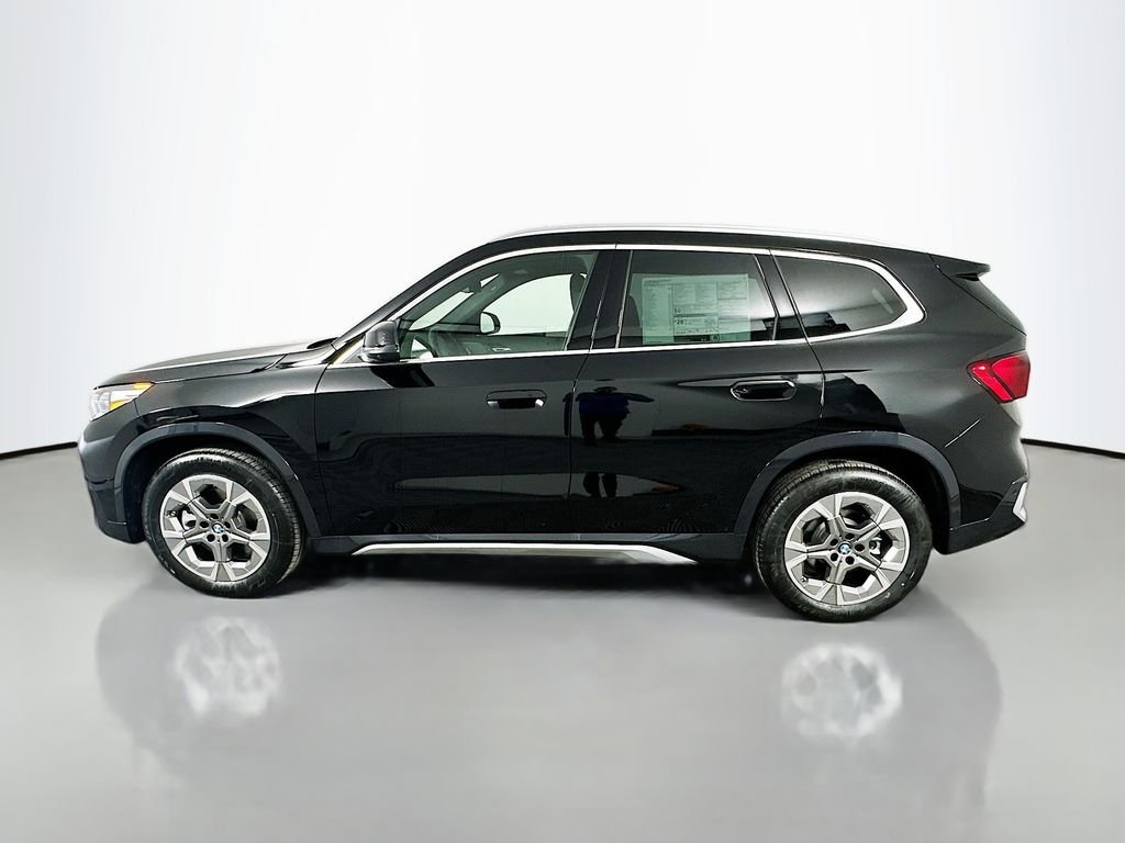 Used 2026 Jet Black BMW xDrive28i image 8
