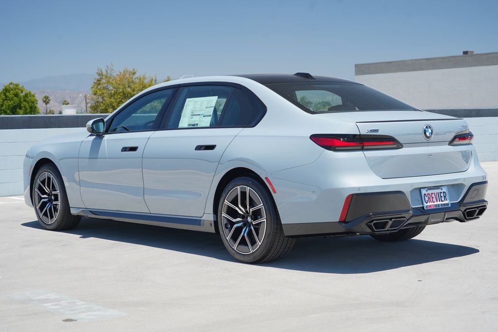New 2026 Brooklyn Grey Metallic BMW 760i xDrive image 7