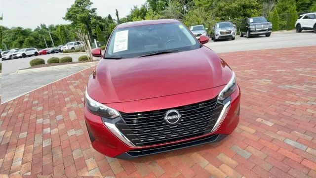 Used 2024 Red Nissan SV image 4