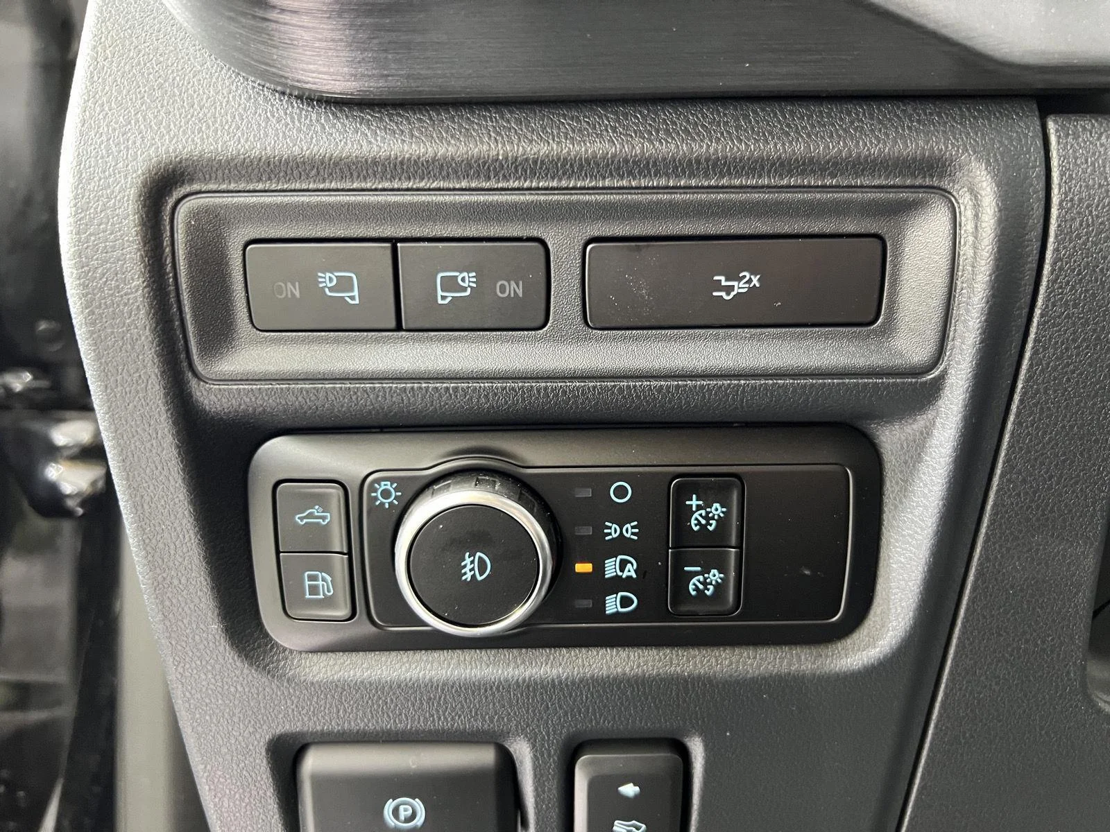 Used 2023 Agate Black Ford LARIAT image 16