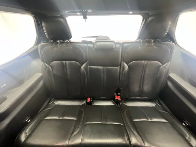 Used 2023 Black Jeep Base image 9