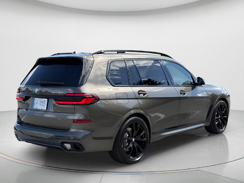 New 2027 Manhattan Green Metallic BMW xDrive40i image 5
