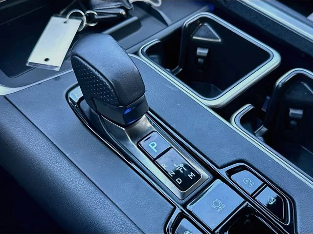 Used 2025  Lexus 350 F SPORT Handling image 17