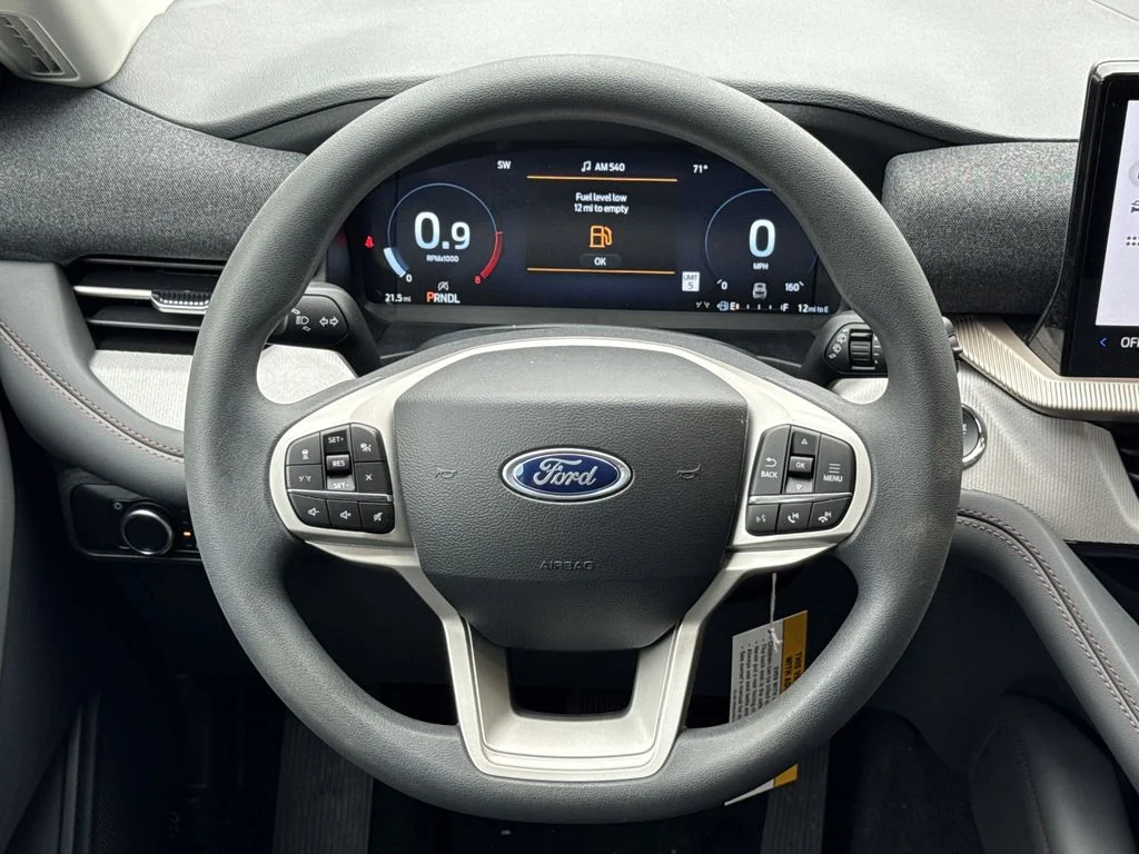 New 2026 Space White Metallic Ford Active image 24